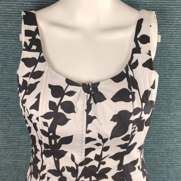 Nine West Poppy Dress, Fit And Flare, Very Cute! - Picture 6 of 13